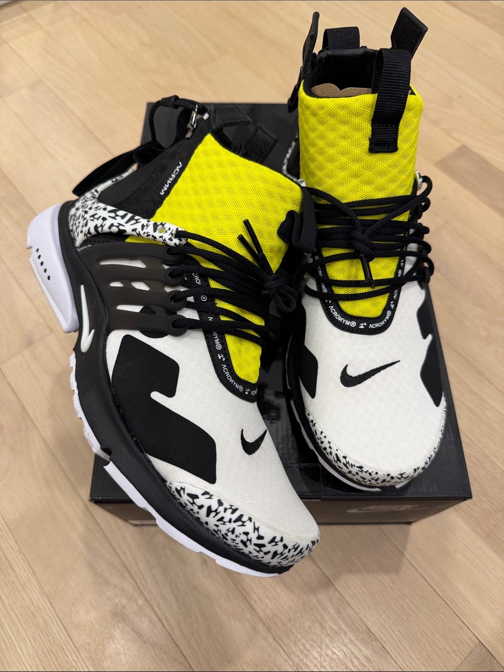 Nike air presto mid acronym